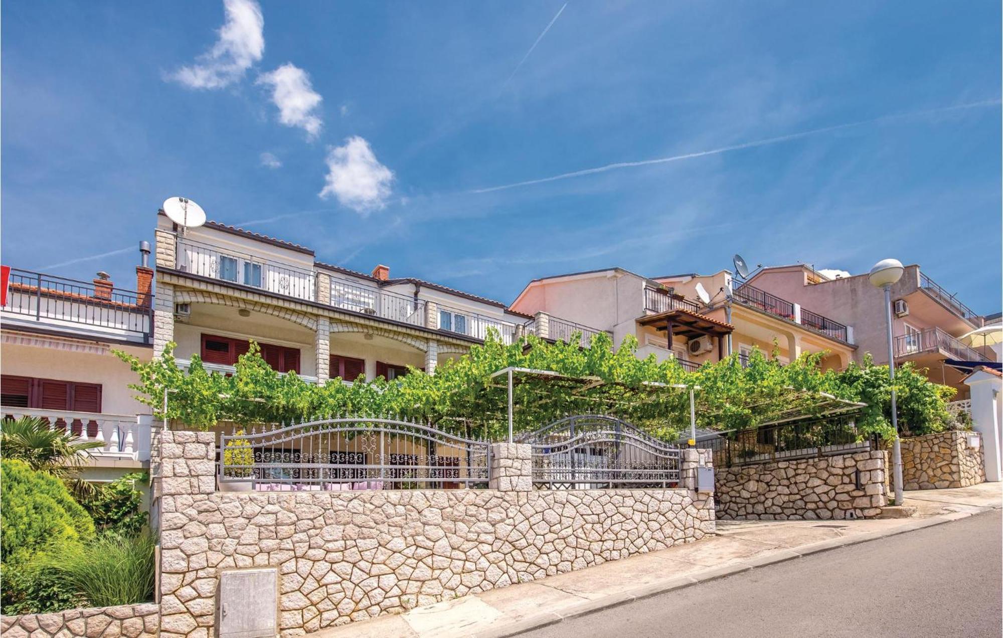 Nice Apartment In Crikvenica With Wifi Exterior foto